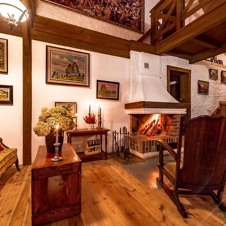 Dworek Wiktorowo Hotel Budki Petrykowskie Luaran gambar