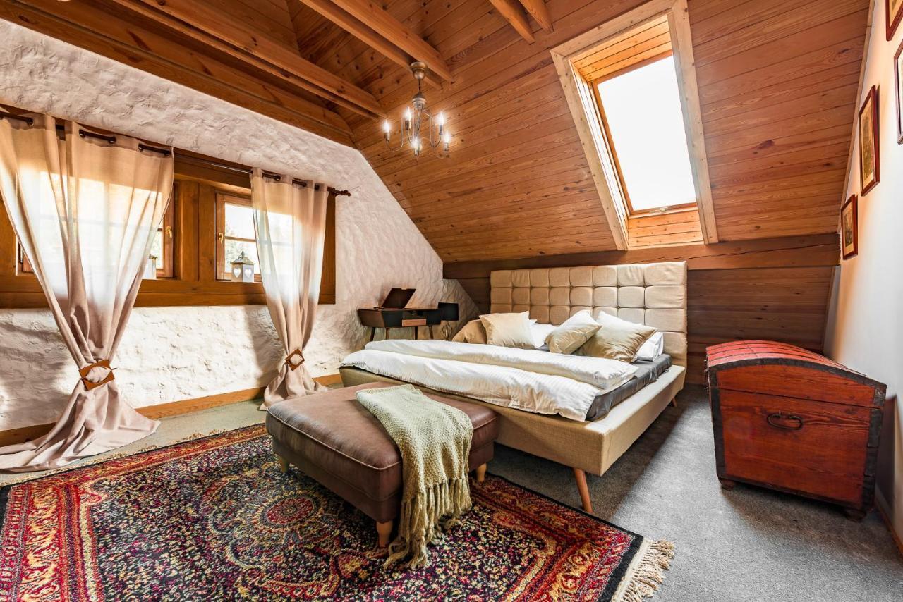 Dworek Wiktorowo Hotel Budki Petrykowskie Luaran gambar