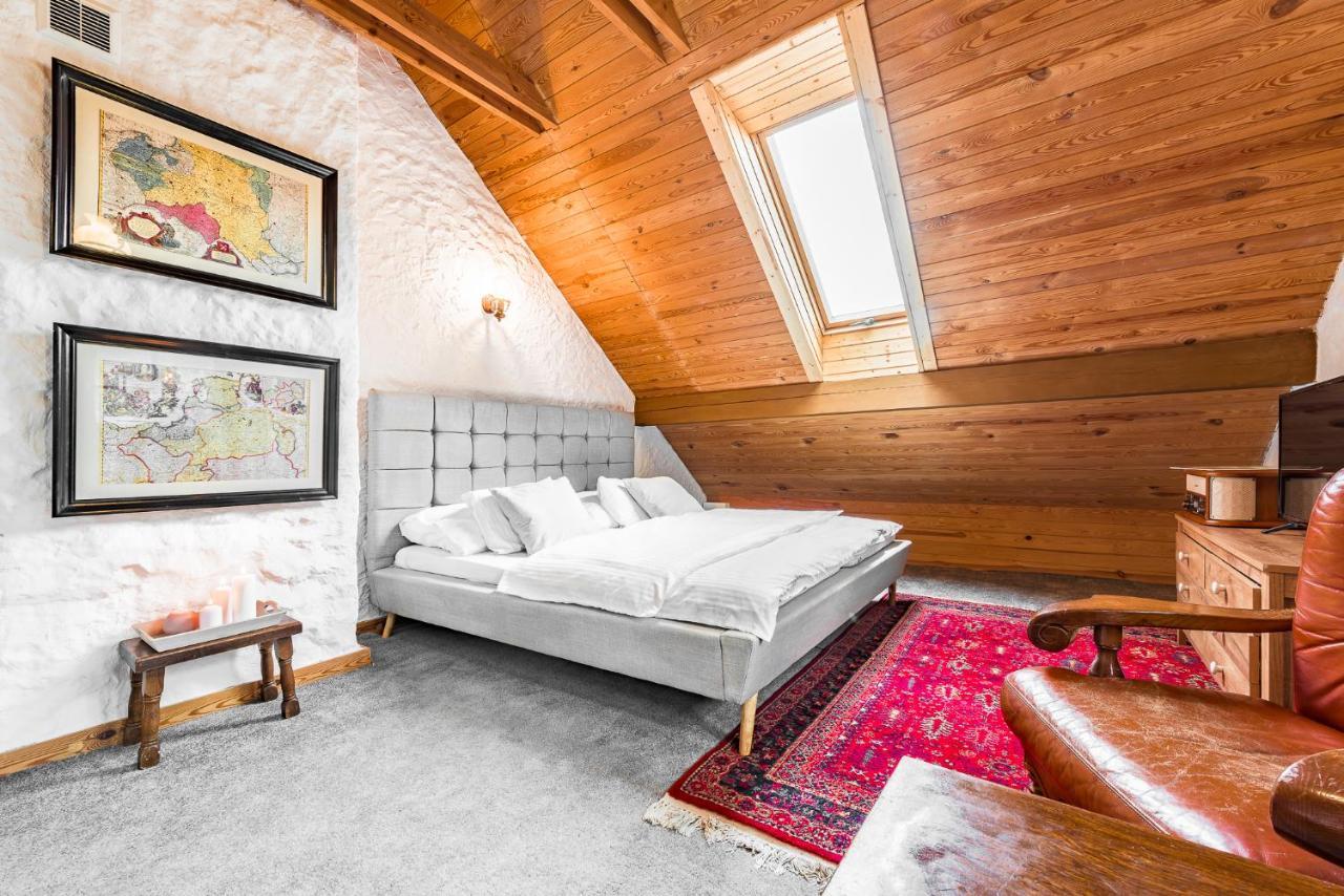 Dworek Wiktorowo Hotel Budki Petrykowskie Luaran gambar