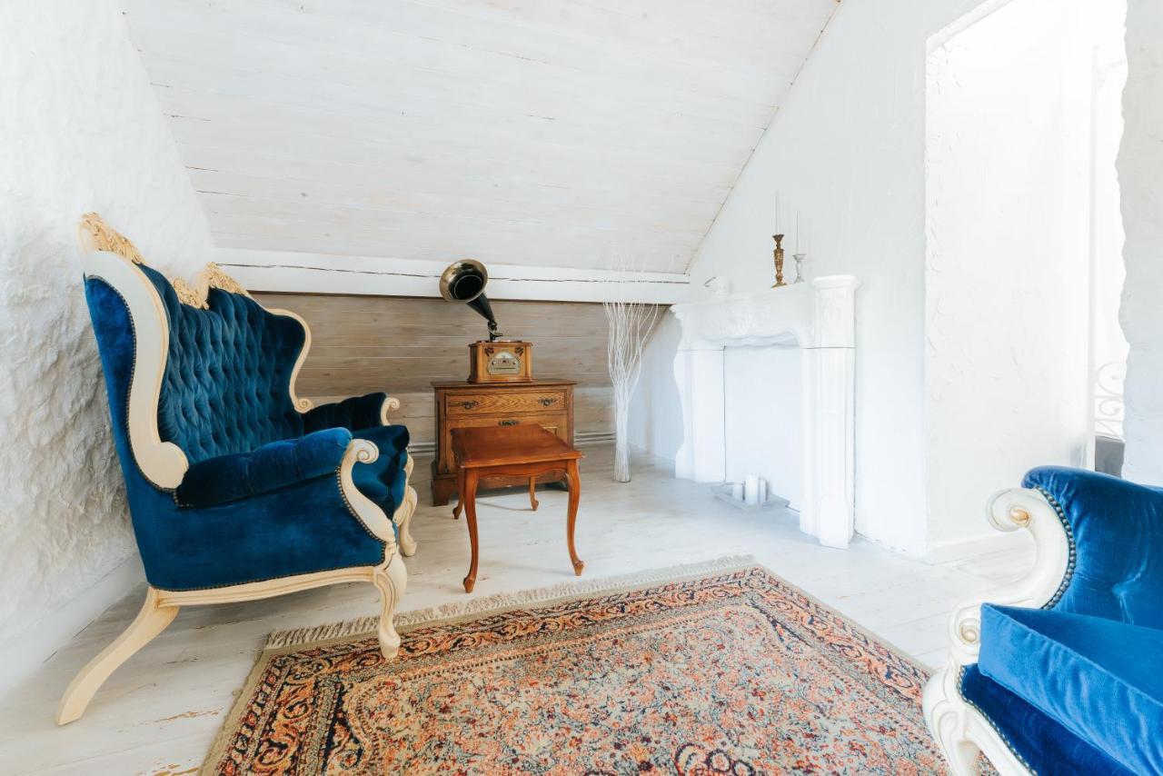 Dworek Wiktorowo Hotel Budki Petrykowskie Luaran gambar